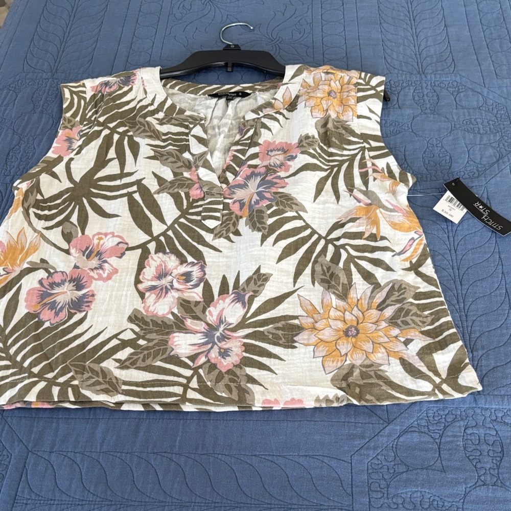 Floral Sleeveless Top - Multicolor size small
